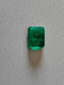 Émeraudes vertes taillées en émeraude, de qualité supérieure, créées en laboratoire, d'origine colombienne, pierres précieuses en vrac pour la fabrication de bijoux. - Product Image 2