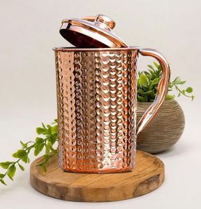 Juego de jarras de cobre para una estética de comedor real y elegante, juego de metal para servir agua con vasos, duradero, reutilizable, para cocina y comedor. - Product Image 1