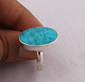 Handcrafted 925 Sterling Silver Oval <b>Turquoise</b> <b>Ring</b> Minimalist Smooth Bezel Gemstone Statement <b>Ring</b> Boho Style Party Classic OEM - Product Image 3