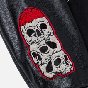 เสื้อผ้าแบรนด์ Ball Clothing รุ่นทันสมัย สีเขียว แจ็คเก็ตบอมเบอร์ลำลองสำหรับผู้ชายรุ่นจูเนียร์ คอตั้ง ทรงหลวม ลายหัวใจ สำหรับวัยรุ่นช่วงฤดูใบไม้ร่วง - Product Image 4