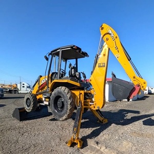 Potente retroexcavadora JCB diseñada para excavación, carga y manipulación de materiales con un rendimiento hidráulico confiable. - Product Image 3