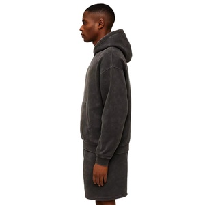 Ensemble court innovant et superbe, confortable, en deux pièces, sweat-shirt et short sur mesure pour hommes, fabriqué au Pakistan - Product Image 3