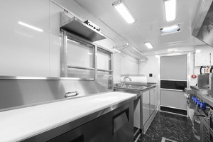 Brand New 18-foot <b>Freightliner</b> MT45/MT55 Step Van Converted to 4 Wheel Stainless Steel Food <b>Truck</b> with Slicer Griddle Pizza Oven - Product Image 5
