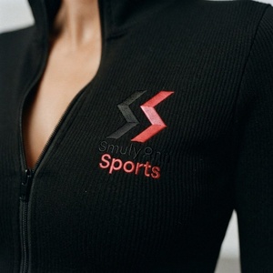 Conjunto de Yoga de 2 Piezas para Mujer con Logotipo Personalizado, Nailon y Spandex, Ropa Deportiva para Gimnasio, Fitness, Transpirable, de Secado Rápido, Venta al Por Mayor - Product Image 3