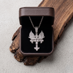 จี้รูปปีกประดับเพชรแบบ Iced Out สไตล์ฮิปฮอปสุดหรู พร้อมสร้อยคอ  งานฝังเพชรแบบไมโครเพฟ  ขายส่งเครื่องประดับ  ผู้ผลิตโซ่สแตนเลสแบบกำหนดเองได้ - Product Image 5