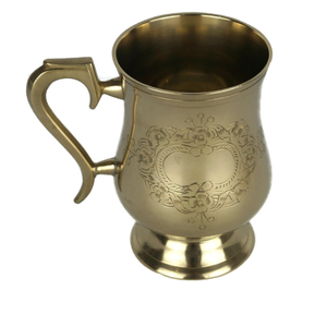 Verres à vin en aluminium poli miroir, design moderne, pour la vente en gros, utilisation en bar et restaurant, faits à la main, compatibles lave-vaisselle - Product Image 3