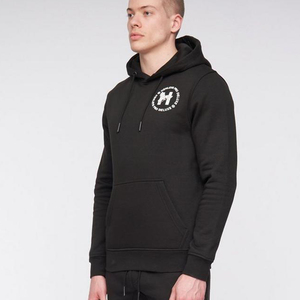 Eleva tu Estilo Invernal con Nuestra Sudadera con Capucha de Algodón Negro Premium con Logotipo Personalizado y Función de Secado Rápido para un Look Moderno y Profesional - Product Image 1