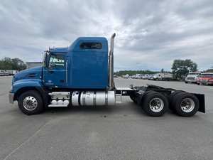 Camion tracteur poids lourd 6x4 avec cabine couchette, diesel, pour transport de marchandises longue distance - Product Image 3