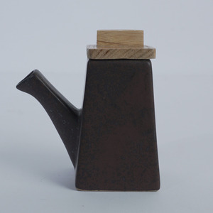 Brown Eco-Friendly Traditional Reactive Glaze Ceramic Soy <b>Sauce</b> <b>Pot</b> 200ml Convenient Wooden Lid Restaurant Hotel Tableware - Product Image 1