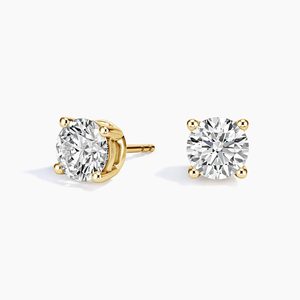 Boucles d'oreilles classiques solitaires à quatre griffes avec diamant - Product Image 1