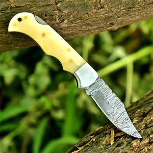Cuchillo Plegable de Cobre Damasco Hecho a Mano con Mango de Madera de Palisandro, Cuchillo de Bolsillo para Camping, Regalo Personalizado para OEM - Product Image 4