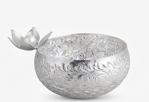 Cuenco Decorativo de Plata Hecho a Mano de Primera Calidad con Diseño Floral Tallado y Acento de Loto Perlado, Estilo Chino Tradicional para Regalo - Product Image 4