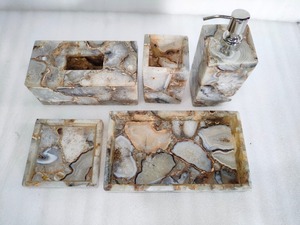 Juego de baño de resina hecho a mano de excelente calidad, precio al por mayor, juego de baño de resina decorativo para el hogar, Hotel usado - Product Image 2