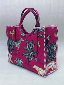 Bolso de Hombro Acolchado de Algodón con Estampado de Tigre, Tejido Suave - Product Image 3