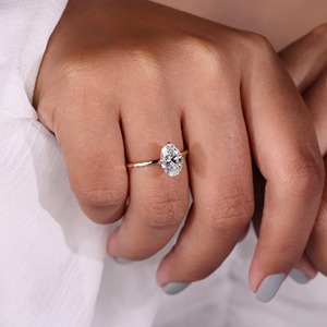 Anillo de Compromiso con Diamante Ovalado Cultivado en Laboratorio, Oro Sólido de 14K, Montura de Lujo Tipo Compás, Certificado IGI, 2 CT - Product Image 2