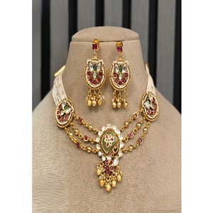 Conjunto de Collar y Aretes de Aleación Chapada en Oro con Circonitas y Diseño de Flor de Perla de Imitación, Joyería Vintage para Boda para Mujer - Product Image 1