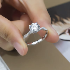 Anillo de compromiso de oro blanco con diamantes, corte brillante redondo, color G, diamantes cultivados en laboratorio, estilo clásico, joyería para mujer - Product Image 6
