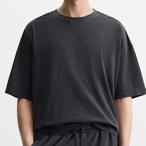 Ensemble T-shirt et short blanc basique respirant en coton peigné 100% coupe ajustée à manches courtes et col rond - Product Image 3