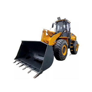 Chargeuse-pelleteuse CAT série 428 avec cabine fermée et climatisation - Product Image 4