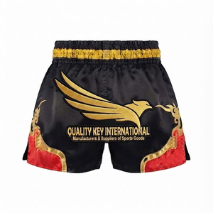 Pantalones Cortos de Muay Thai y Boxeo Elásticos y Ligeros Hechos a Medida de Primera Calidad para Atletas - Alta Calidad, 100% Poliéster, Corte Ajustado - Product Image 1