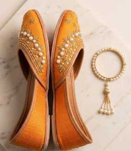 Custom Design Women Khussa Fashion Pumps Handmade Traditional Pakistani <b>Embroidered</b> Flats Premium Ethnic Footwear Wholesale - Product Image 2