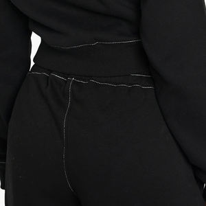 Haut court zippé pour femme, coupe décontractée, idéal pour l'hiver, collection 2026 – Sweat à capuche zippé court pour femme en tissu doux, tendance et décontracté - Product Image 6