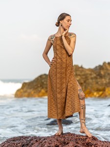 Robe longue en coton imprimée à la main avec motif géométrique traditionnel et bretelles élégantes pour femme, tenue de plage, robe longue une pièce - Product Image 6