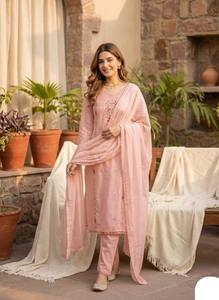 ชุดคุर्ติอานาร์กาลีผ้าเครปฝรั่งเศสพิมพ์ลายดิจิทัลพร้อมกางเกงและผ้าคลุมไหล่ - Product Image 2