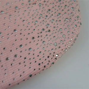 Bonnets en tricot jacquard à imprimé numérique couleur unie 100% acrylique chauds à revers pour bonnets tricotés personnalisés - Product Image 2