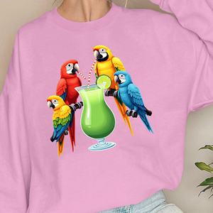 Sudaderas informales de punto para mujer con estampado de loros bebiendo cóctel tropical - Product Image 2