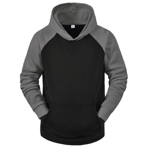 Sudadera con Capucha Personalizada Negra de Invierno con Mangas Grises, Sin Cremallera, con Cordón Ajustable, Informal, de Poliéster y Algodón, Ligera y Transpirable - Product Image 3