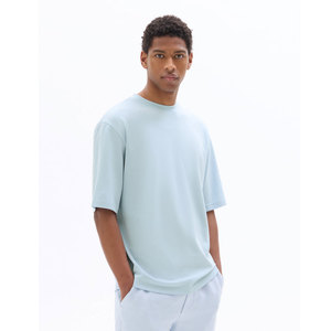 Camiseta de Manga Corta para Hombre, Cuello Redondo, Color Sólido, Algodón Jersey, Corte Holgado, Largo Regular, Azul Claro - Product Image 1