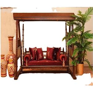 Balançoire en bois de teck brun naturel/Jhula Royal Maharaja Style Jhoola Home Salon traditionnel sculpté balançoire intérieure prix d'usine - Product Image 1