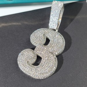 Achetez un collier avec pendentif initial en moissanite serti de pierres, plaqué or rose, avec breloque numéro, bijoux de fête hip-hop - Product Image 2