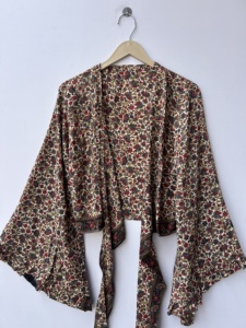 Haut en soie indienne style bohème pour femme, débardeur à nouer, chemisier d'été pour les vacances - Product Image 2