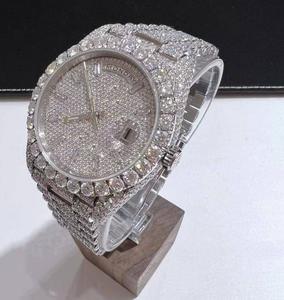 Montre de luxe pour homme 2025, entièrement sertie de diamants Moissanite, style Hip Hop, bijoux de poignet, inspirée des célébrités et du style urbain - Product Image 3