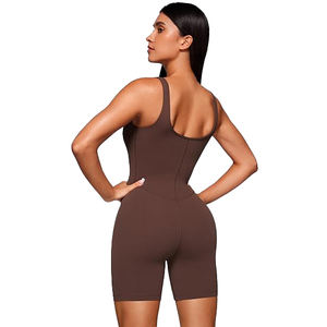 จั๊มสูทโยคะแบบไขว้หลังสำหรับผู้หญิง ผ้าไนลอนผสมสแปนเด็กซ์ บอดี้สูทแบบชิ้นเดียว แขนกุด ความยาวเต็มตัว สายไขว้ โชว์หลัง - Product Image 2