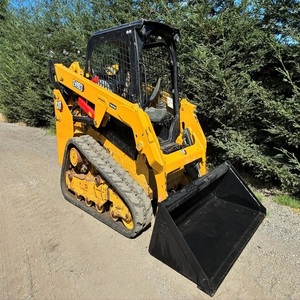 Chargeuse sur pneus Caterpillar fiable pour les travaux d'aménagement paysager, d'excavation, de nivellement et les projets de construction générale - Product Image 4