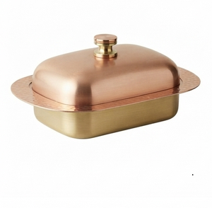 Beurrier en cuivre doré avec couvercle, vaisselle en métal artisanale, design minimaliste, couleur unie, utilisation en cuisine - Product Image 3