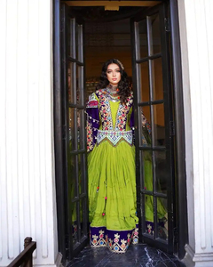 Robe longue en mousseline de soie ethnique afghane Kuchi, couleurs et tailles personnalisées, broderie miroir, pour événements festifs, magnifique robe afghane Kuchi - Product Image 3