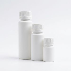 ขวดพลาสติก PET ทรงกระบอกสำหรับบรรจุของเหลว 25 มล. สีขาว พร้อมฝาเกลียว สำหรับบรรจุยา น้ำเชื่อม บรรจุภัณฑ์เพื่อสุขภาพ โรงงานเวียดนาม รับผลิตแบบ OEM - Product Image 1