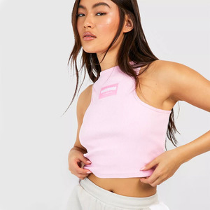 เสื้อครอปท็อปสีชมพูคุณภาพสูง แบบไม่มีแขน คอ halter ผ้าถักเนื้อแน่น ทรงสปอร์ต เหมาะสำหรับผู้หญิง ใส่ได้ในฤดูใบไม้ผลิและฤดูร้อน - Product Image 1