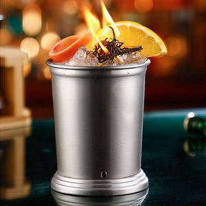 Coupe à cocktail Mint Julep antique dorée en acier inoxydable brossé, verre à bourbon vintage en métal sur pied, article de bar - Product Image 4