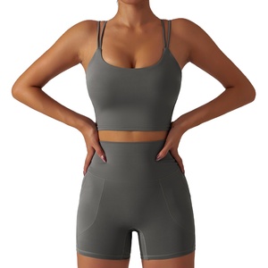 Vente en gros Nouvel arrivage d'ensembles de yoga avec logo personnalisé pour femmes vêtements d'entraînement ensembles de fitness et de gym vêtements de sport athlétisme pour femmes - Product Image 1