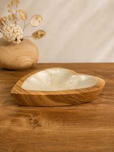 Bol en bois naturel en forme de cœur avec incrustation artisanale de coquillages perlés – Plat de service décoratif élégant pour la mise en scène de table et la décoration intérieure - Product Image 6