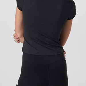 T-shirt femme en tissu respirant, léger, pour usage quotidien, coupe ajustée, collection été / Service OEM, design économique. - Product Image 5