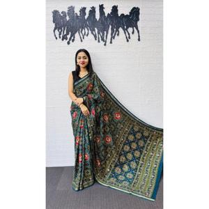 Sarees de Algodón y Seda de Alta Calidad, Diseño Moderno, Suaves, de Secado Rápido - Product Image 1