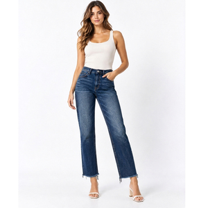 Jean en denim premium pour femme, coupe décontractée, pantalon tendance en coton délavé, coupe confortable, design tendance - Product Image 5