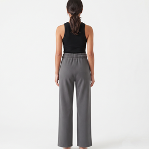 Pantalon de jogging tendance pour femme, coupe large, confortable, pour la détente, de haute qualité, respirant, avec poches latérales. - Product Image 3