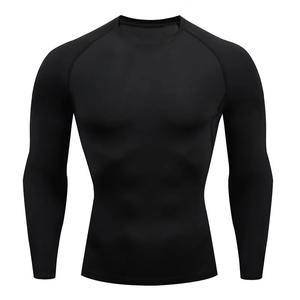 T-shirt de sport pour homme OEM, personnalisation de la marque, vêtements de fitness haute performance extensibles pour l'entraînement, la gym et la course à pied - Product Image 3